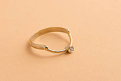 Prstene - Elegantný pozlacený prsten Gold Lars - 10694940_