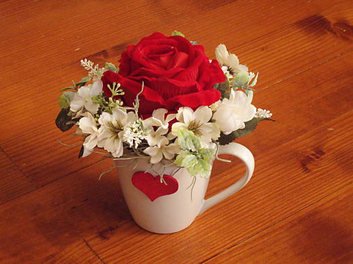  - Zamatová červená ruža v hrnčeku so srdiečkom - 10695511_
