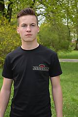 Pánske oblečenie - Pánske tričko - Detva - lazy (L) - 10702660_