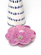 Nádoby - tanierik fialový kvet s vtáčikom  (veľkosť L 14-17 cm) - 10716670_