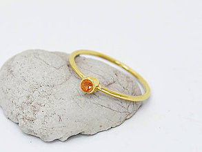 Prstene - 585/1000 zlatý prsteň s prírodným oranžovým zafírom - 10725694_