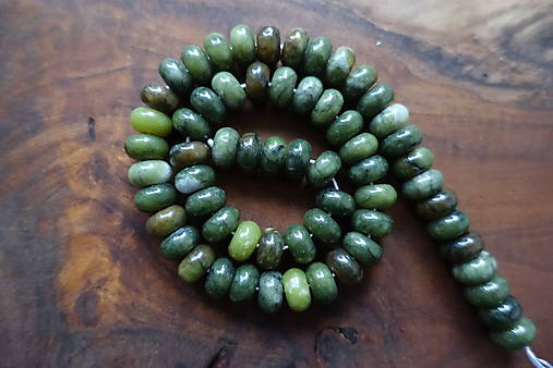 Minerály - Jadeit taiwanský - disk (6x10mm) - 10740426_