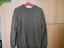 Pánske oblečenie - jednoduchý pletený pulovrik, - 10747202_
