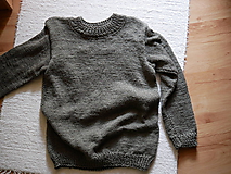 Pánske oblečenie - jednoduchý pletený pulovrik, - 10747212_