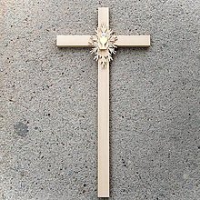 Dekorácie - Drevený kríž s kalichom k Svätému prijímaniu (54cm - Béžová) - 10758537_
