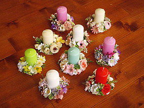 Dekorácie - Kvetinové svietniky so sviečkou na dreve aj pre učiteľky - 10759596_