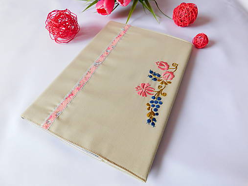 Papiernictvo - Obal na zošit/knihu A4 - 10770728_