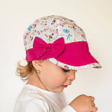 Detské čiapky - Šiltovka motýliky cyklaménová - 10776003_
