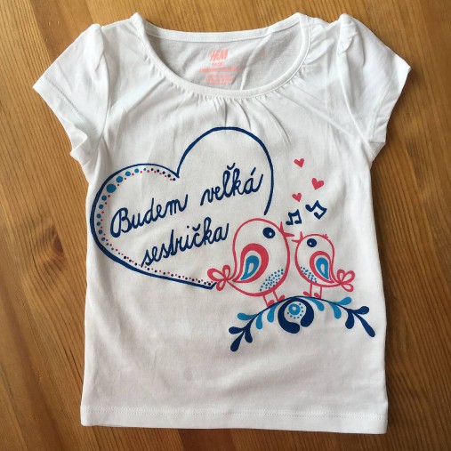 Maľované tričko pre budúcu sestričku (Folk na bielom tričku)