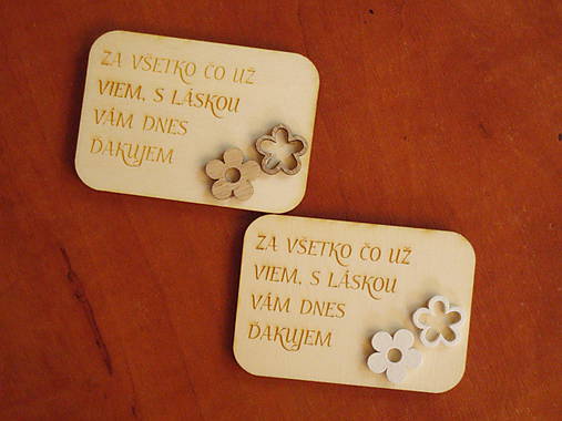 Magnetky - Kvetinová magnetka s drevenými kvietkami - 10795459_