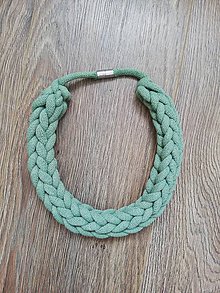 Náhrdelníky - Háčkovaný náhrdelník - reťazový  (Zelená) - 10797959_