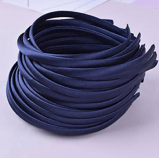 CE102 Čelenka saténová