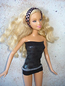 Čierna Barbie mačička