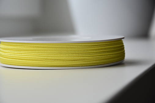Šujtašova šnúrka žiarivá žltá 3mm, 0.22€/meter