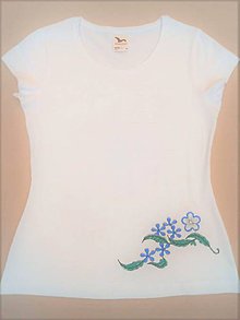 Topy, tričká, tielka - Vyšívané tričko modré kvety - 10816669_