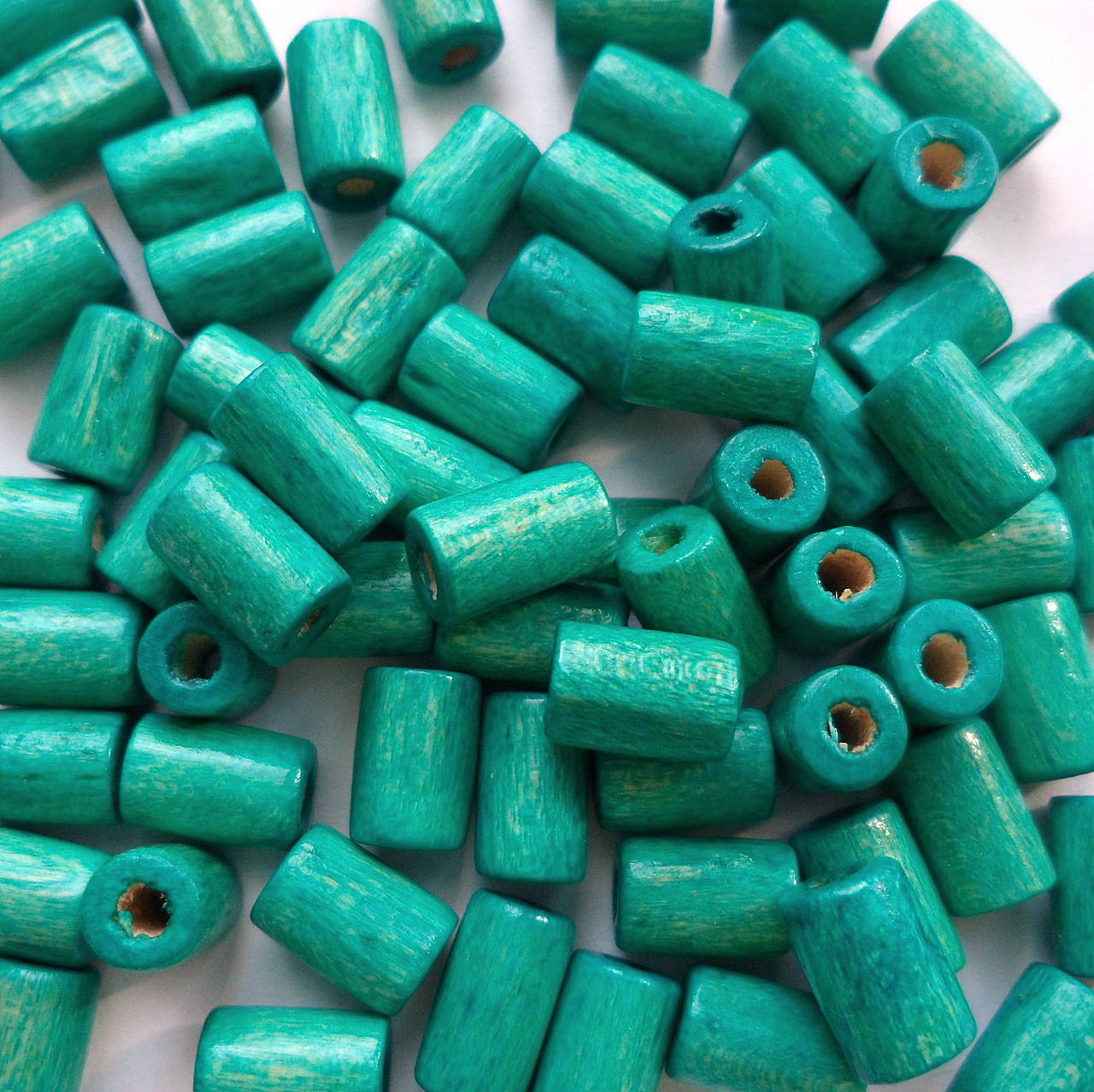 Drevený valček 8x4mm-10g (tyrkys)