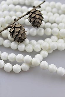 Minerály - perleť korálky 10mm - snehobiela perleť A kvalita - 10826852_