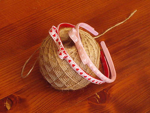 Ozdoby do vlasov - Folklórne čelenky so srdcom - ružová a červená - 10828074_
