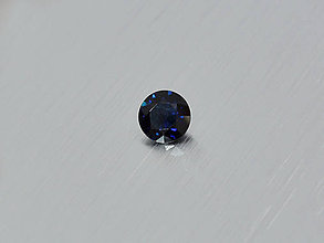 Minerály - ZAFÍR prírodný modrý okrúhly 5 mm NAHRIEVANÝ - 10833780_