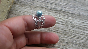 Filigránový prsteň s perlou (farba kovu striebro, dúhová perla č. 2734)