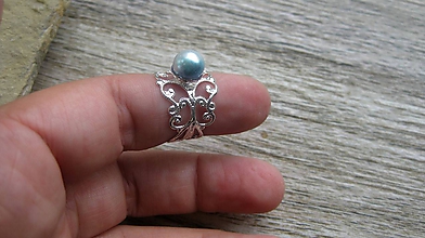 Prstene - Filigránový prsteň s perlou (farba kovu striebro, dúhová perla č. 2734) - 10837921_