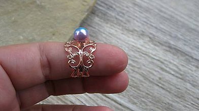Prstene - Filigránový prsteň s perlou (farba kovu ružová, dúhová perla, č. 2746) - 10837968_