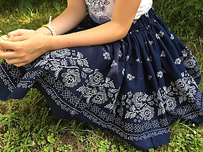 Detské oblečenie - Dievčenská folklórna suknička (Modrá tmavá) - 10851040_
