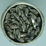 Korálky - Plastové korálky tvaru diamant 8mmx4mm - 10852104_