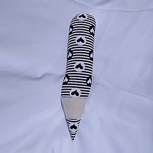 Detský textil - vankúš ceruzka (Čiernobiele srdiečka) - 10855660_