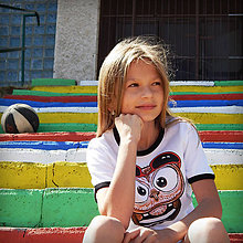 Detské oblečenie - Detské tričko s čiernym lemom - OčiPuči  Fillipo - 10861412_