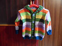 Detské oblečenie - chlapčenský pruhovaný svetrík - 10870707_