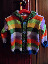 Detské oblečenie - chlapčenský pruhovaný svetrík - 10870712_