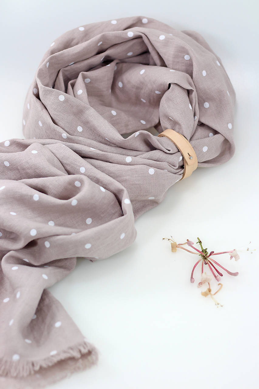 Veľká staroružová dámska šatka z ľanu "Dots II".