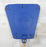Dekorácie - Kožená plácačka na mouchy - modrá - mucha v ornamentoch - 10880032_