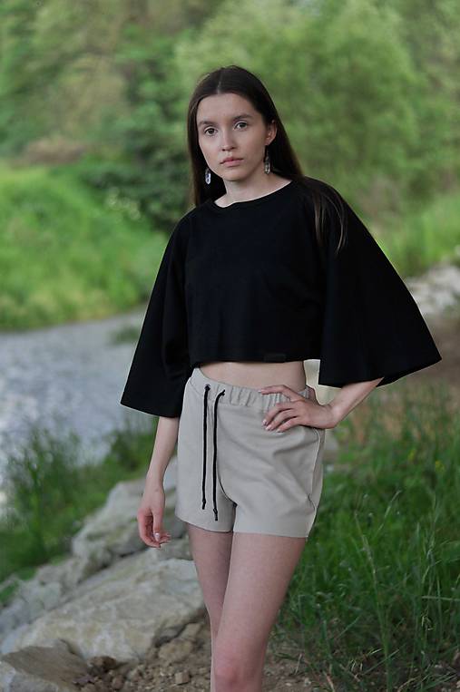 Top"FREE" čierna