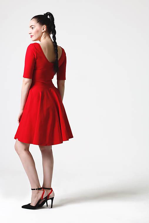  - Šaty Midi s kruhovou sukňou červené (na miery) - 10890796_