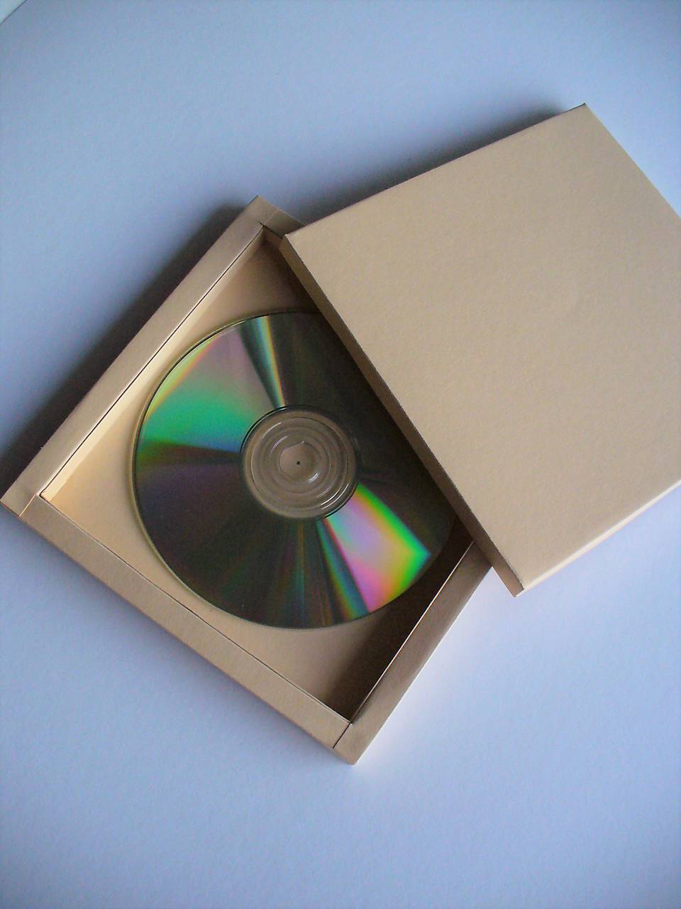 krabička na CD
