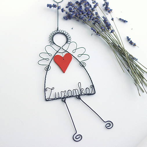 Dekorácie - anjel s keramickým srdiečkom - 10898511_