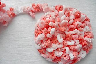 Úžitkový textil - Jemný a ľahučký okrúhly koberček "kučeravý" (Color/mix koralová) - 10900130_