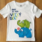 Detské oblečenie - Maľované tričko s nápisom “Bude zo mňa veľký brat” ( - 10922560_