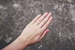 Prstene - Strieborný prsteň so slučkou - 10931301_