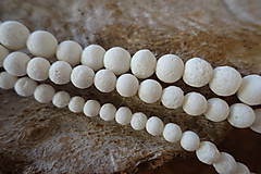 Korálky - Koral hubový biely 6-8-10mm (10mm) - 10950589_