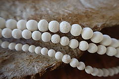 Korálky - Koral hubový biely 6-8-10mm (10mm) - 10950591_