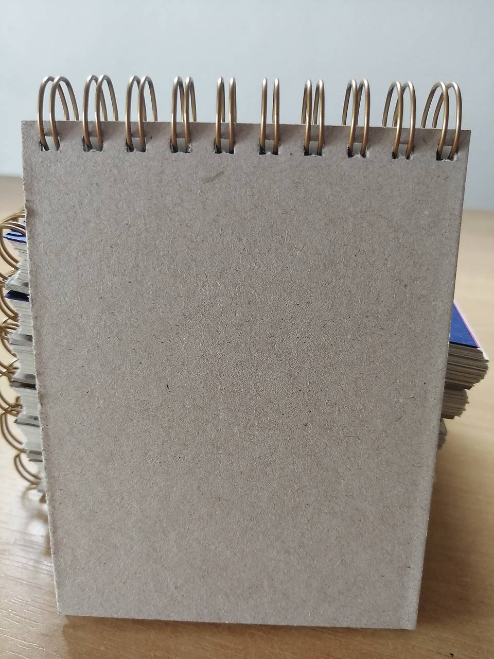 Zápisník, poznámkový blok, mačka s myšou