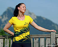 Topy, tričká, tielka - Dámske tričko maľované, batikované ACHILLEA - 10954967_