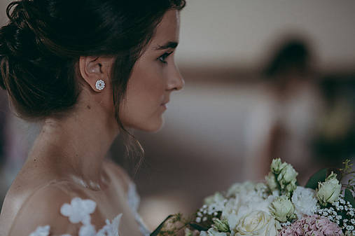  - Svadobné napichovačky kvietky s perličkami a krajkou - svadba 2019 - 11008749_