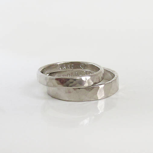 Prstene - Sme párik Vybíjaný :-) Obrúčky tepané, zlaté AU585 (ZÁLOHA) - 11018976_