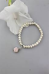 Náramky - perlový náramok s kvietkom - 11025433_