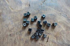 Minerály - Hematit čierny kocka - 11043800_
