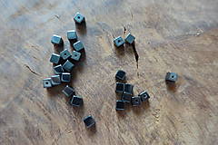 Minerály - Hematit čierny kocka - 11043805_
